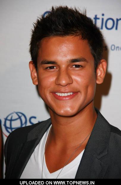 Bronson Pelletier - Picture