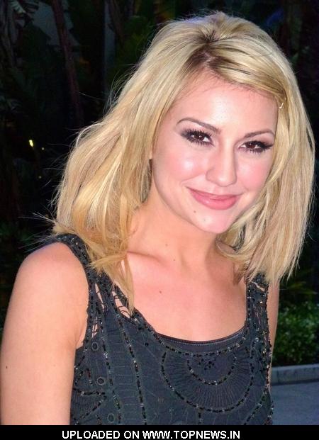 chelsea kane married. Get to know Chelsea Kane from