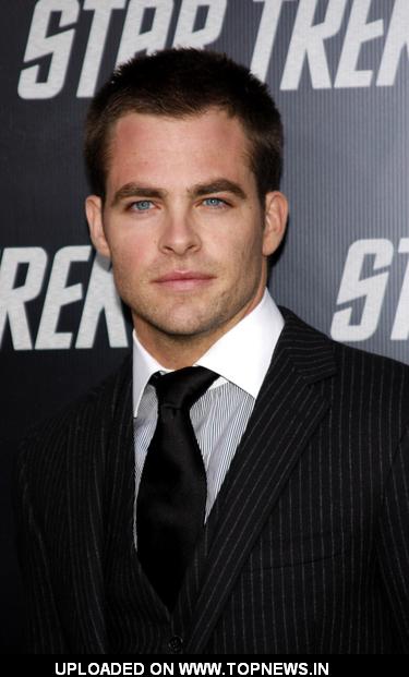 Chris Pine at "Star Trek" Los Angeles Premiere - Arrivals