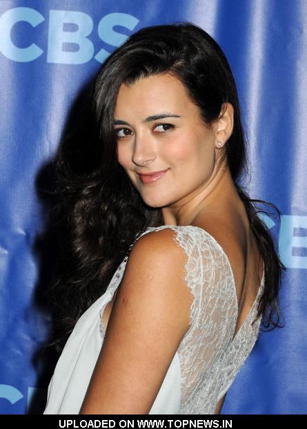 Cote de Pablo at 2011 CBS Upfront - Arrivals