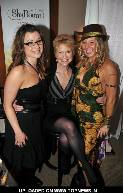 Dee Wallace at 15th Annual Roger Neal Style Hollywood Golden Globe Red Carpet Suite - Arrivals Dee Wallace at 15th Annual Roger Neal Style Hollywood Golden Globe Red Carpet Suite - Arrivals