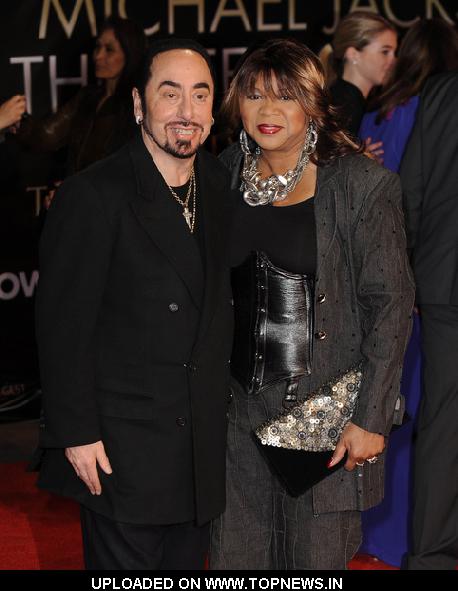 Deniece Williams and David Gest at "Michael Jackson: The Life of an Icon" World Premiere - Arrivals Deniece Williams and David Gest at "Michael Jackson: The Life of an Icon" World Premiere - Arrivals