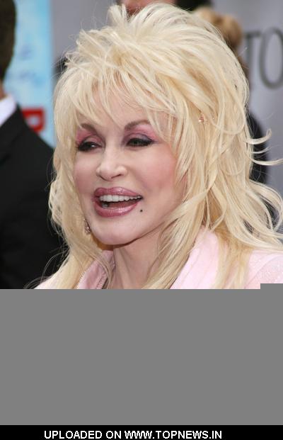 Dolly Parton at 63rd Annual Tony Awards - Arrivals
