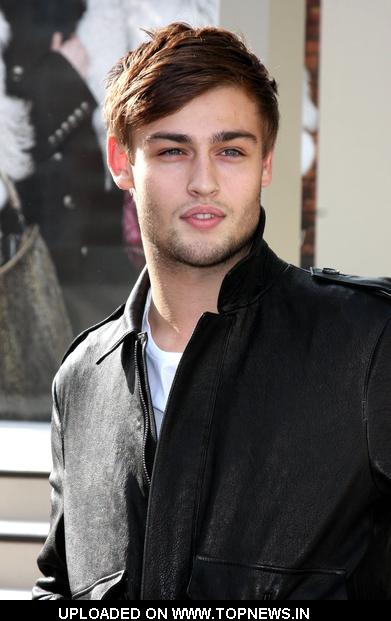 Douglas Booth - Gallery Colection