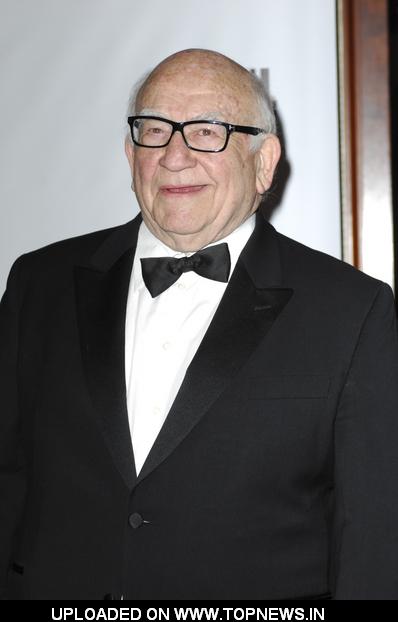Ed Asner at 25th Anniversary Genesis Awards - Arrivals