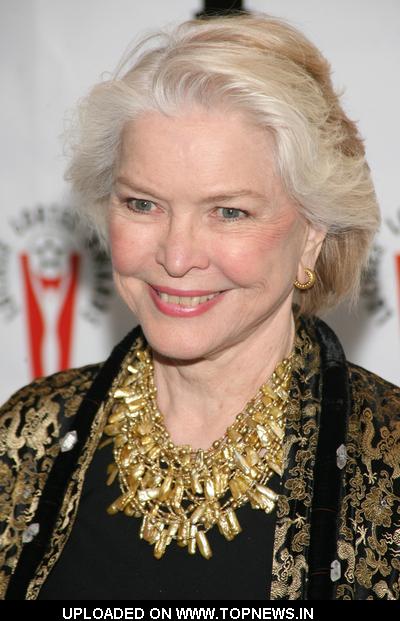 Ellen Burstyn   at 2009 Lucille Lortel Awards - Arrivals
