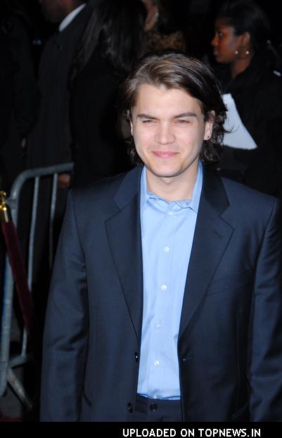 Emile Hirsch at 2007 National Board of Review Awards Presented by BVLGARI - Red Carpet Arrivals Emile Hirsch at 2007 National Board of Review Awards Presented by BVLGARI - Red Carpet Arrivals