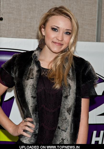 Emily Osment in Concert at "Q102's School Musical Concert" at The Whiting School in Whiting 