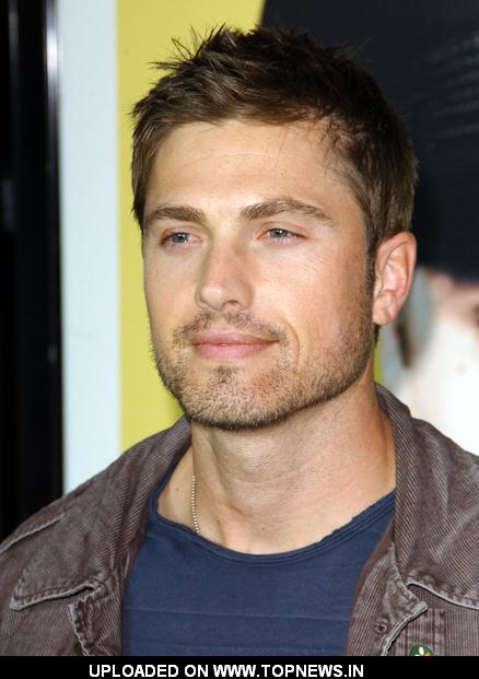 Eric Winter - Gallery