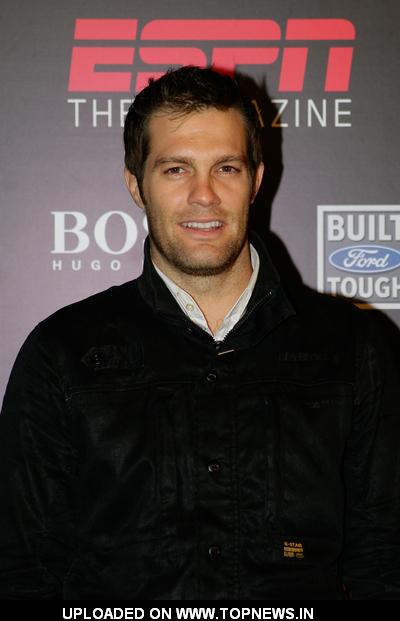 Geoff Stults - Images Colection