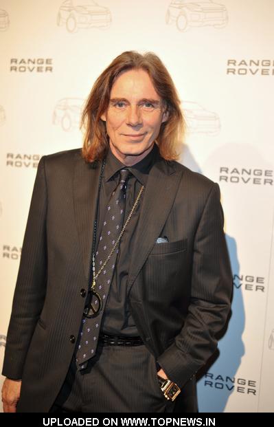 George Blodwell at Range Rover Evoque VIP Launch Party at Cecconi’s Los Angeles - Arrivals George Blodwell at Range Rover Evoque VIP Launch Party at Cecconi’s Los Angeles - Arrivals