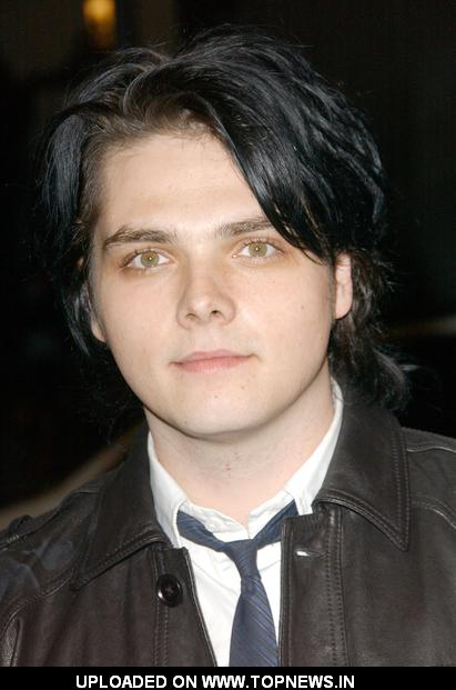 Gerard Way Red Hair 2010. Gerard Way 2009 long