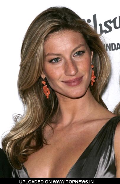 Gisele Bundchen at 2009 Rainforest Alliance Gala - Arrivals