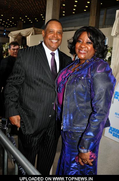 Glenn Marshall and Loretta Devine at "Jumping the Broom" Los Angeles Premiere - Arrivals