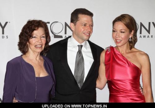Jon Cryer and Lisa Joyner at 65th Annual Tony Awards - Arrivals Jon Cryer and Lisa Joyner at 65th Annual Tony Awards - Arrivals