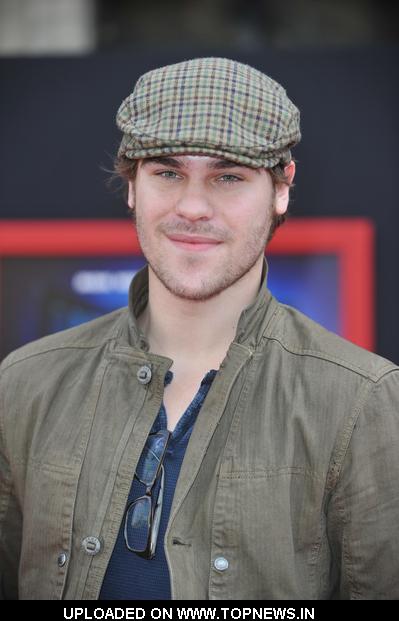 Grey Damon - Photos
