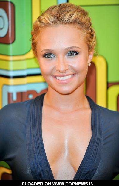 hayden panettiere at golden globes 2011. Hayden Panettiere at 68th