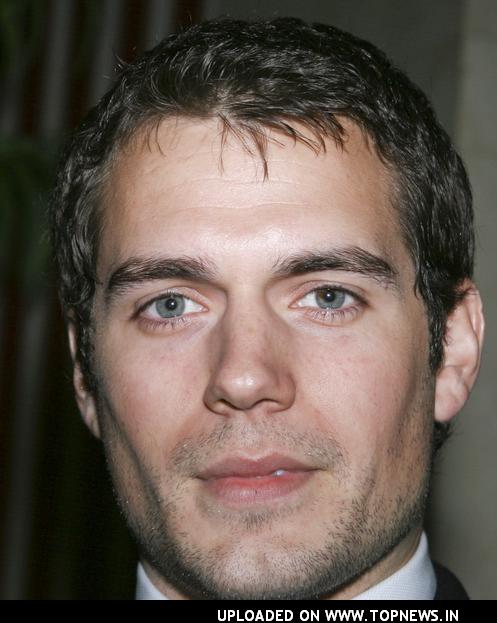 Thehenry cavill that british