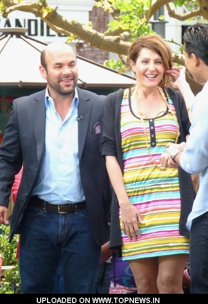 "Extra" Interview with Nia Vardalos and Her Husband Ian Gomez at The Grove in Los Angeles