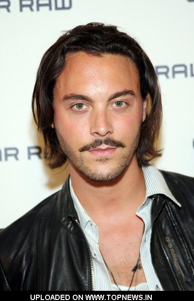 Jack Huston - Wallpaper Gallery