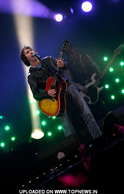 James Blunt at 40 Principales Awards 2008 - Arrivals and Show