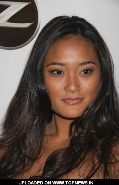 Jarah Mariano at 2009 Sports Illustrated Swimsuit Issue Party at LAX 