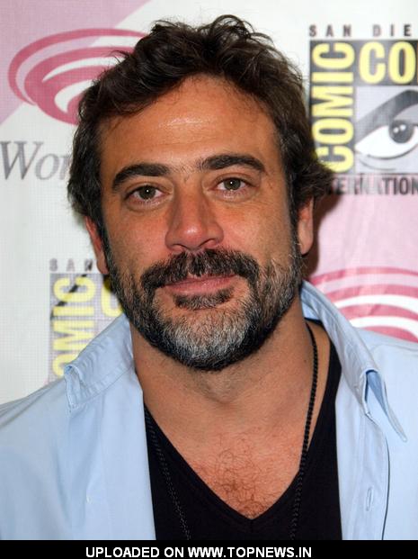 Jeffrey Dean Morgan at Wonder Con - Day 2 Jeffrey Dean Morgan at Wonder Con - Day 2