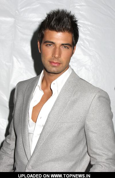 La cadena Telemundo anunci hoy que Jencarlos Canela Carmen Villalobos 