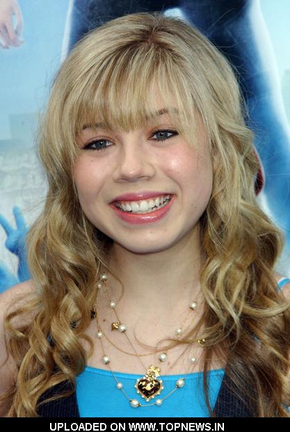 Jennette McCurdy at Monsters vs Aliens Los Angeles Premiere Arrivals