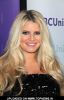 Jessica Simpson Shows Off Pregnant Belly