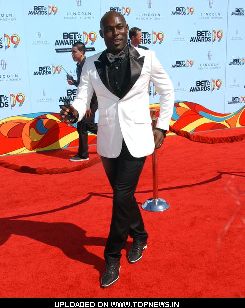 Jimmy Jean Louis at 2009 BET Awards - Arrivals Jimmy Jean Louis at 2009 BET Awards - Arrivals