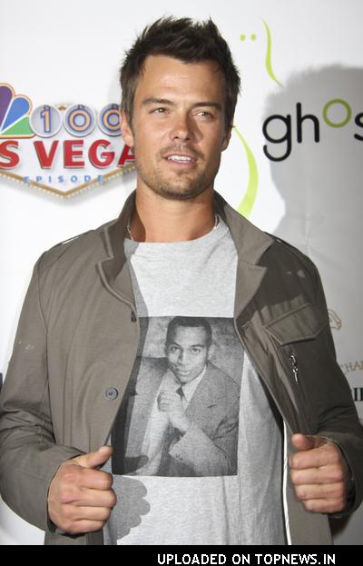 Josh Duhamel at "Las Vegas" TV Show Cast Receives a Key to the City