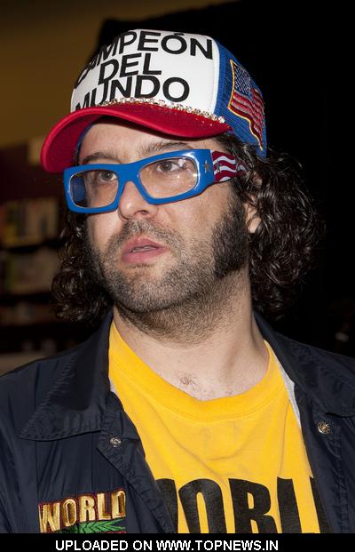 Judah Friedlander Signing His New Book 'How To Beat Up Anybody' Judah Friedlander Signing His New Book 'How To Beat Up Anybody'