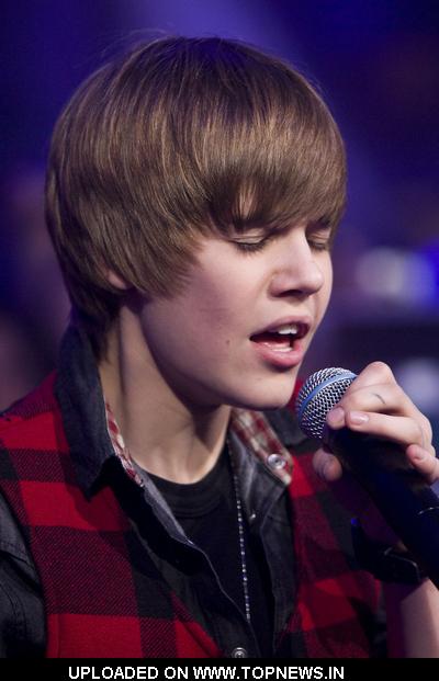 Justin Bieber Live Interview justin bieber 2009 pictures. Justin Bieber Live Interview