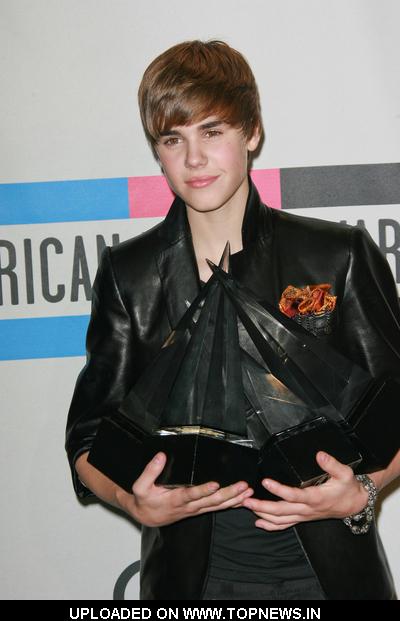 justin bieber room. Justin Bieber at 2010 American