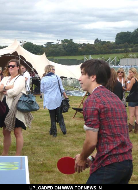 Justin Long playing table tennis V Festival 2010 held at Hylands Park