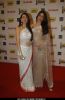 Karishma & Kareena Kapoor at the '57th !dea Fimfare Awards 2011'