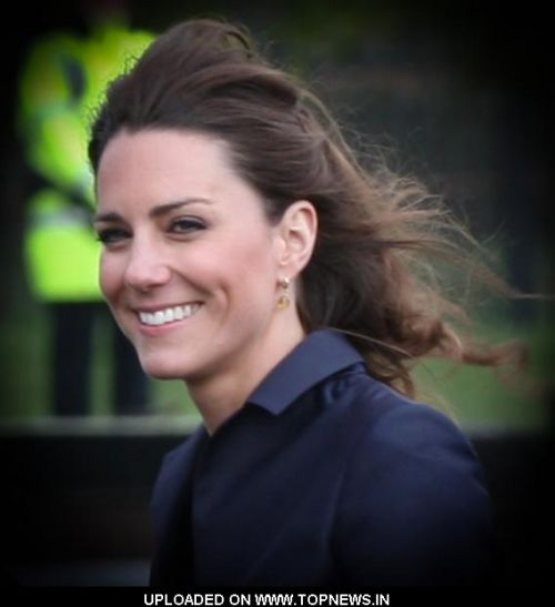 kate middleton height. Kate Middleton Visit Witton