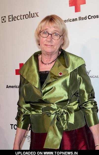 Kathryn Joosten at The American Red Cross Red Tie Affair 2011 - Arrivals Kathryn Joosten at The American Red Cross Red Tie Affair 2011 - Arrivals