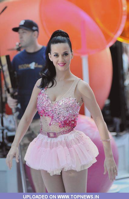 Katy Perry performs live on the "Today Show" at the Rockefeller Center Katy Perry performs live on the "Today Show" at the Rockefeller Center