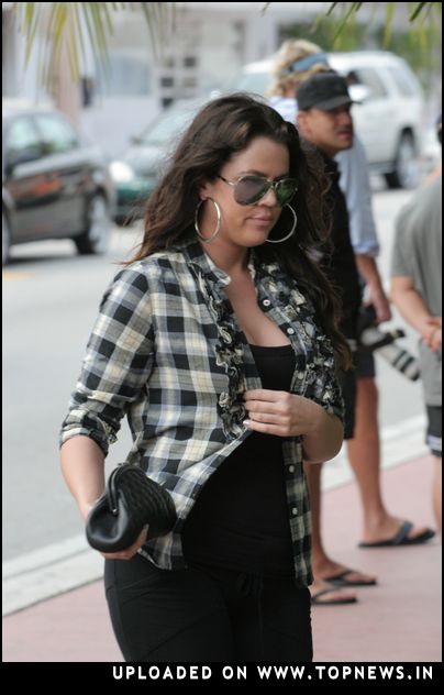 new khloe kardashian images