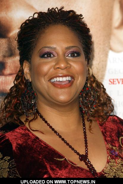 Kim Coles at "Seven Pounds" Los Angeles Premiere - Arrivals Kim Coles at "Seven Pounds" Los Angeles Premiere - Arrivals