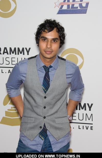 Kunal Nayyar - Wallpaper Gallery