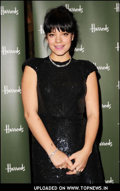 Lily Allen at Harrods Winter Sale Opening Lily Allen at Harrods Winter Sale Opening