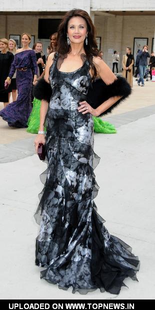 Lynda Carter at 69th Annual American Ballet Theatre Spring Gala - Arrivals