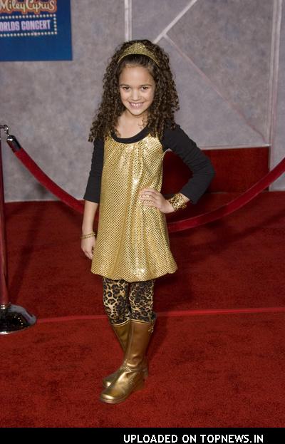 Madison Pettis at "Hannah Montana/Miley Cyrus: Best of Both Worlds Concert Tour" 3-D Concert Film Hollywood Premiere - Arrivals