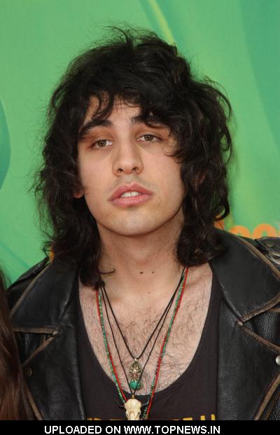 Nick Simmons at Nickelodeon's 24th Annual Kids' Choice Awards Arrivals
