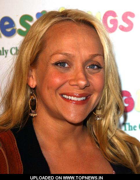 Nicole Sullivan at Giggles 'N' ...