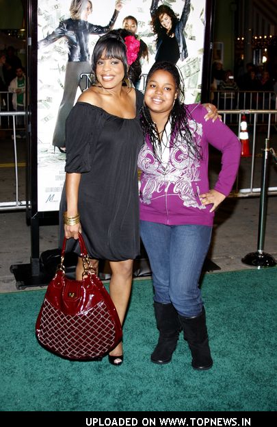 Niecy Nash at quot;Mad Moneyquot; Los niecy nash pics. Niecy Nash at quot;Mad Moneyquot; Los