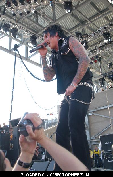 Papa Roach at Rock on the Range 2008 - Day 2 Papa Roach at Rock on the Range 2008 - Day 2